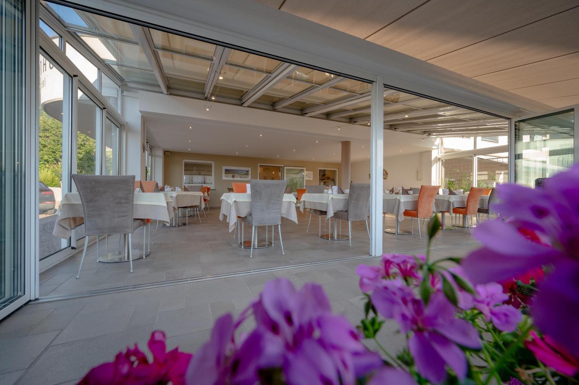 Garni Hotel Peterlinhof Caldaro Ngoại thất bức ảnh